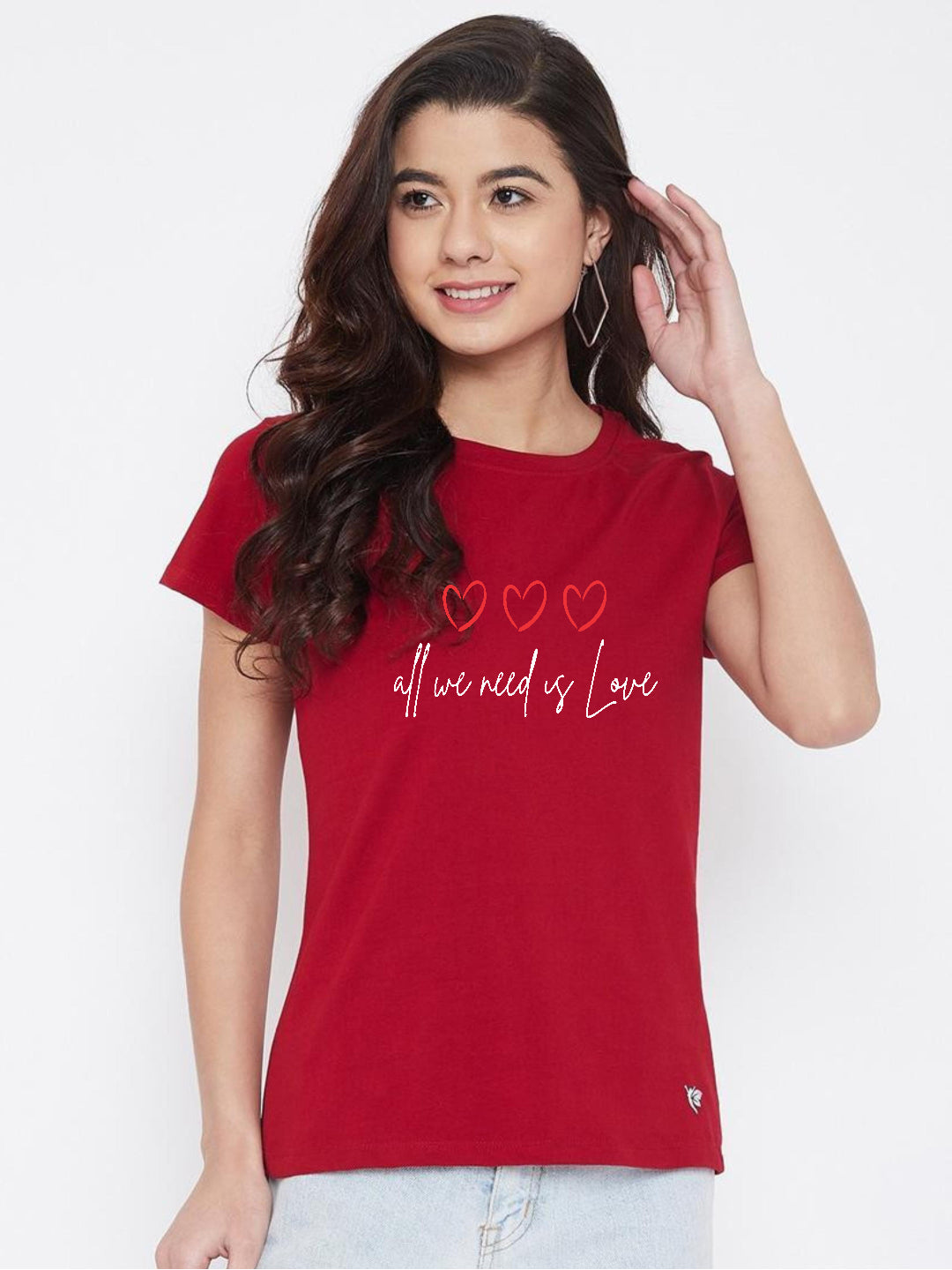 HESHA ALL WE NEED US LOVE REGULAR PRINTED TSHIRT