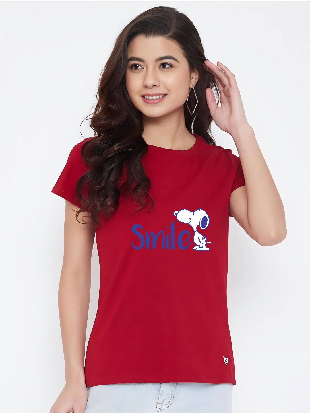 HESHA SNOOPY SMILE WOMEN REGULAR PRINTED TSHIRT