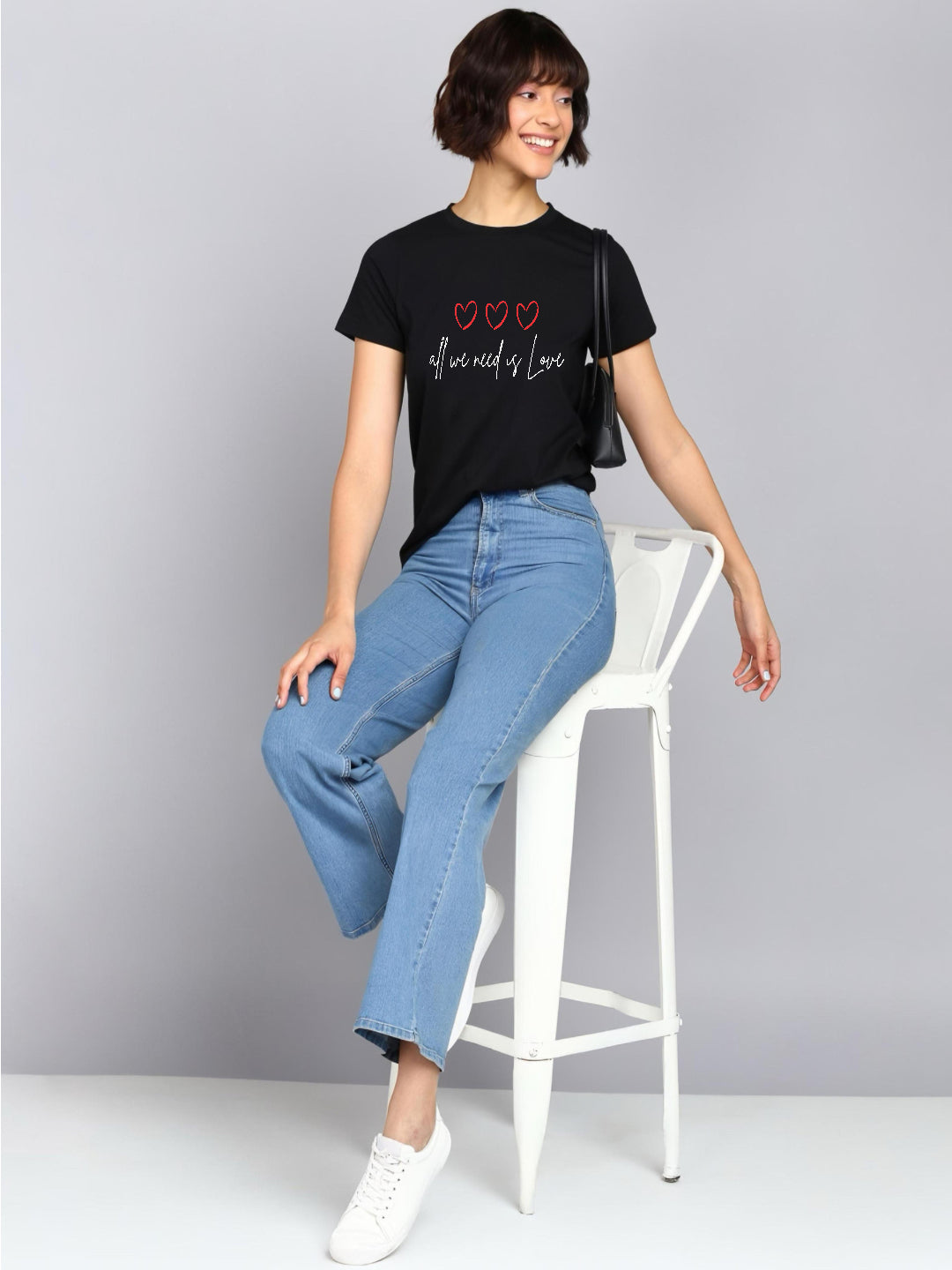 HESHA ALL WE NEED US LOVE REGULAR PRINTED TSHIRT