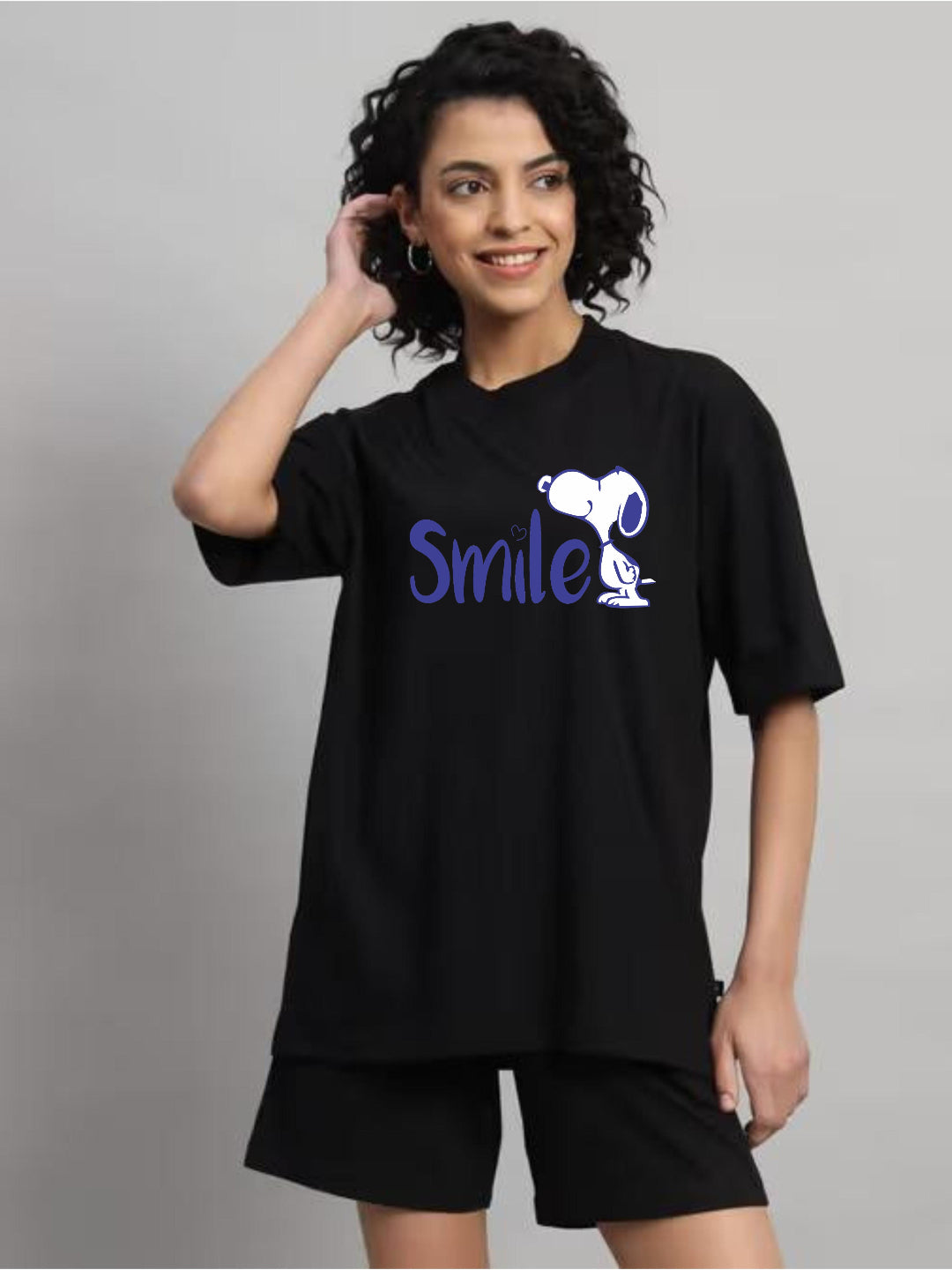 HESHA SNOOPY SMILE WOMEN OVERSIZE PRINTED TSHIRT