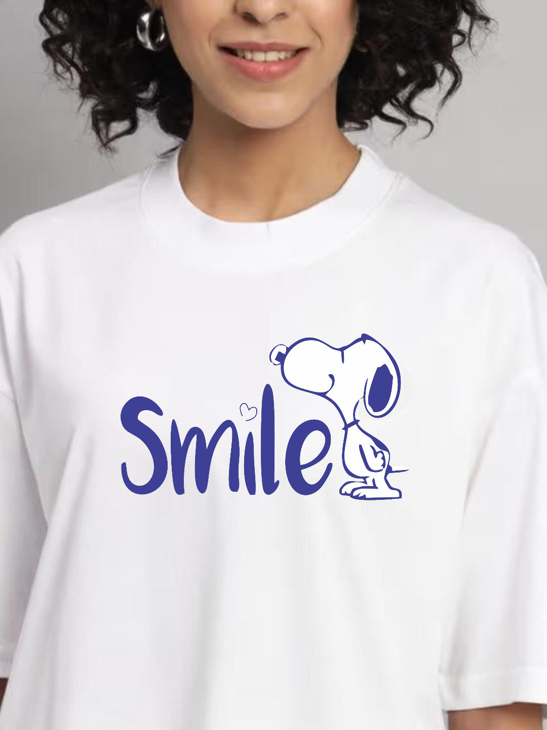 HESHA SNOOPY SMILE WOMEN OVERSIZE PRINTED TSHIRT