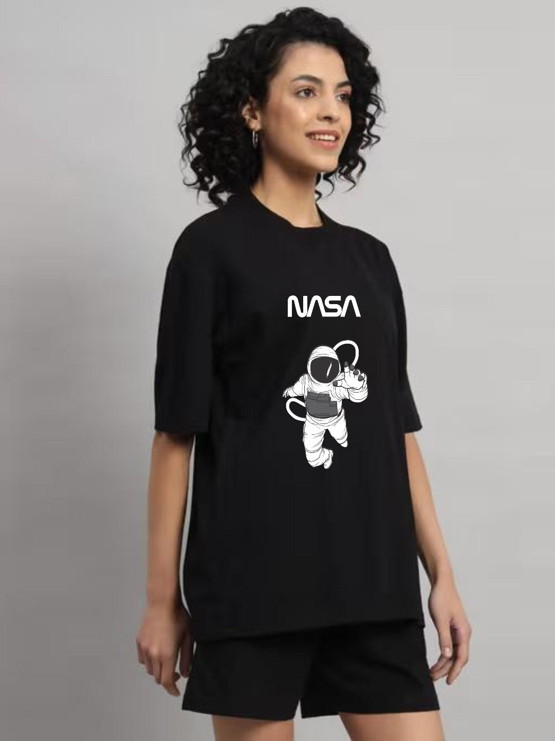 HESHA NASA WOMEN OVERSIZE PRINTED TSHIRT