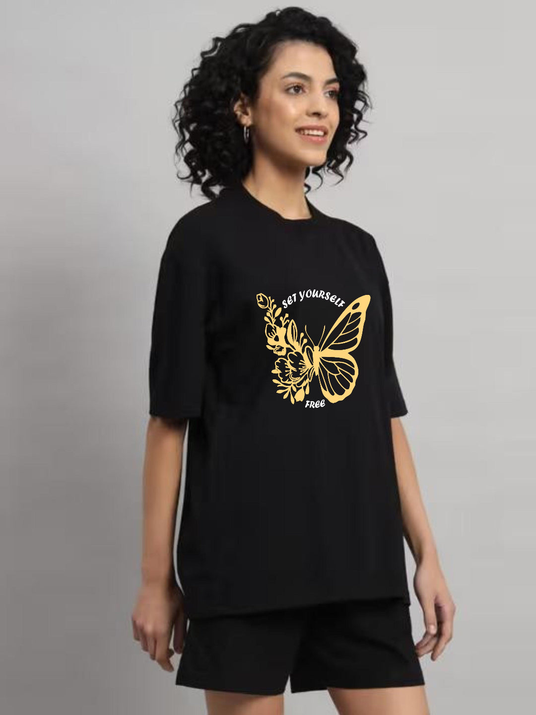 HESHA SET YOUR SELF BATERFLY WOMEN OVERSIZE PRINTED TSHIRT