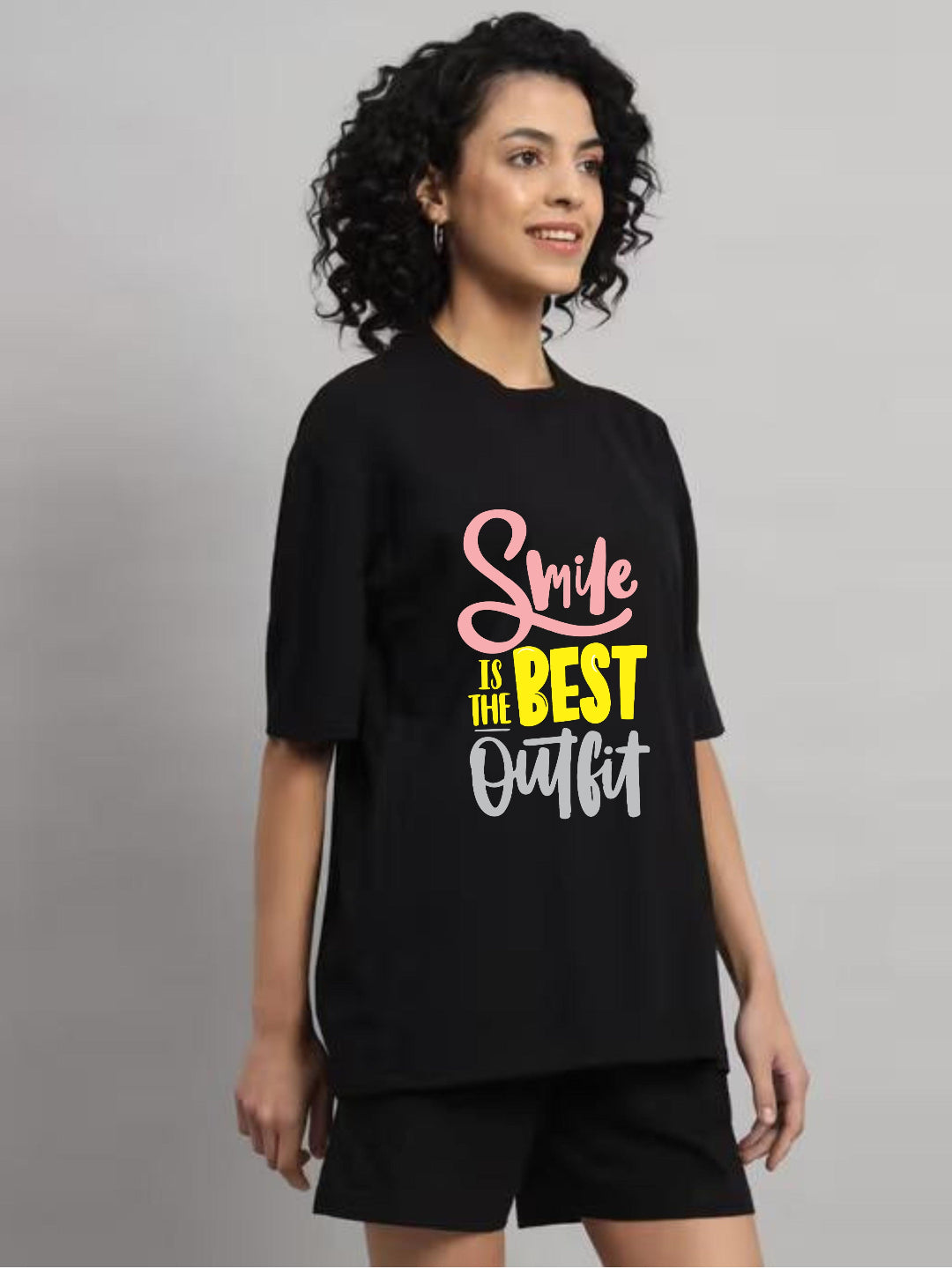 HESHA SMILE IS THE BEST WOMEN OVERSIZE PRINTED TSHIRT