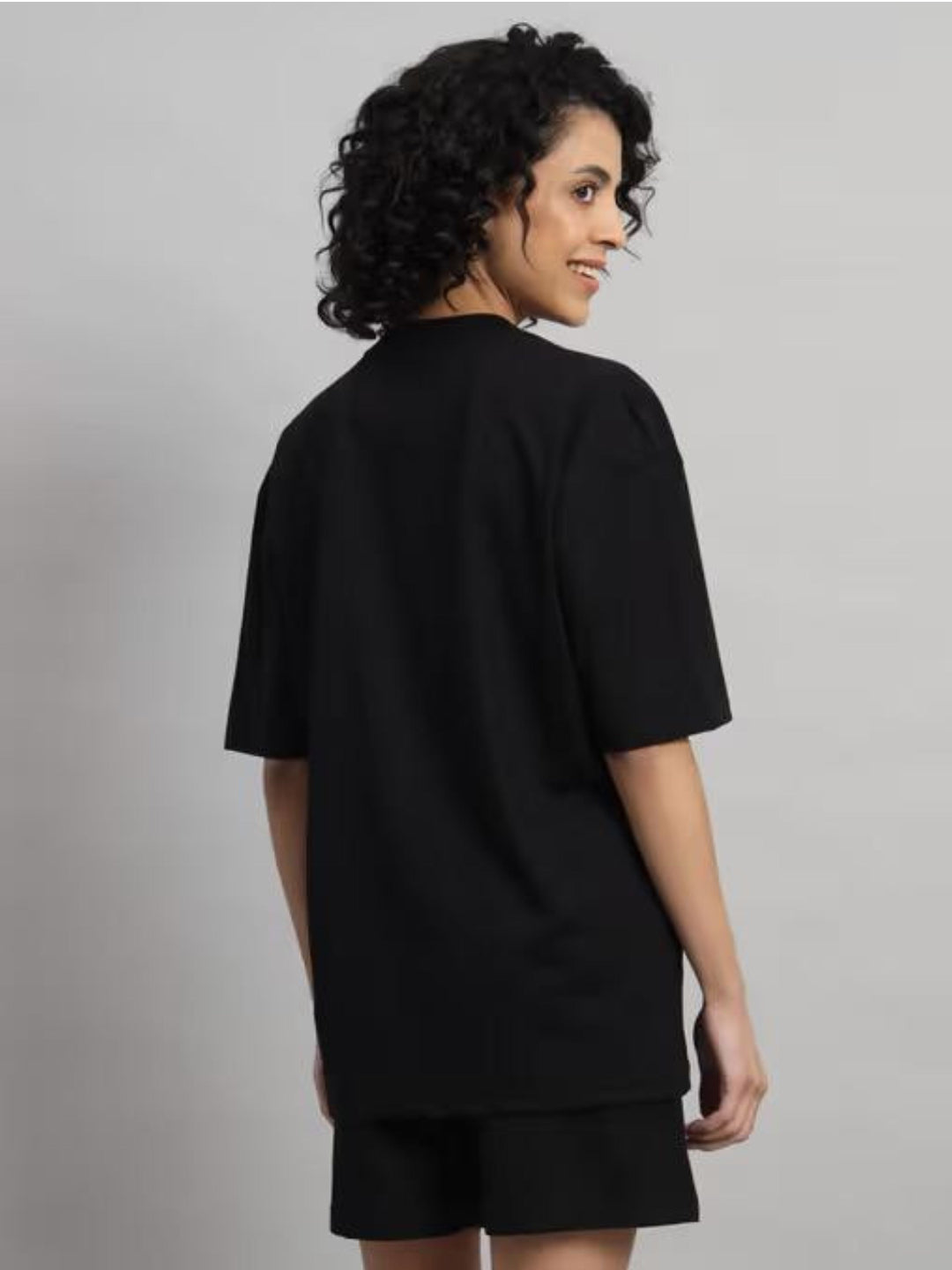 HESHA 3FRIENDS WOMEN OVERSIZE PRINTED TSHIRT